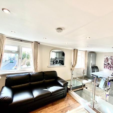 Modern Stylish Apartment At Brighton Station Exteriör bild